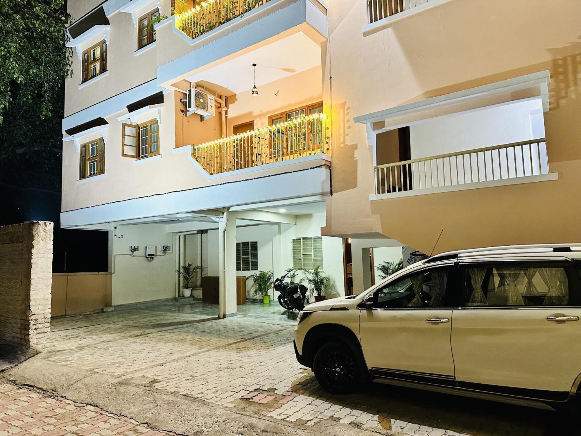 Zoomstay - 3Bhk Apartments Waranasi Zewnętrze zdjęcie